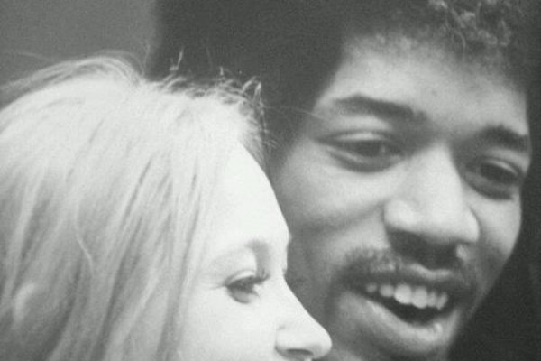 jimi-hendrix-i-carmen-borrero22E53C40-34C9-17DF-1F2F-14874FC01E04.jpg